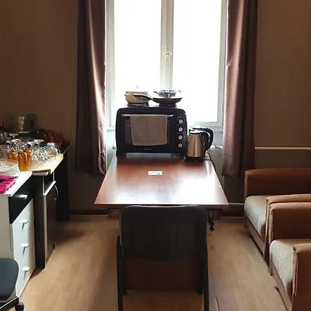 Top Center - Very Comfortable Private